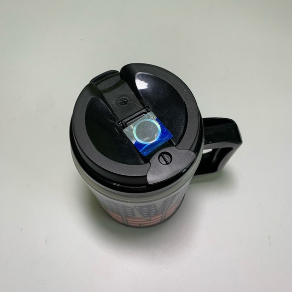 VICTORIA SECRET PINK LIGHT UP WATER BOTTLE - Picture 5 of 8